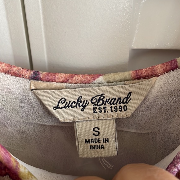 ✨2 for $30✨Lucky brand floral Cami - Picture 3 of 8